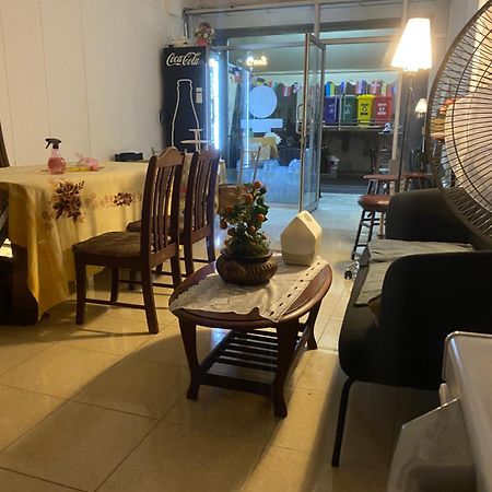 Sleep Break Hostel Sathon 曼谷 外观 照片