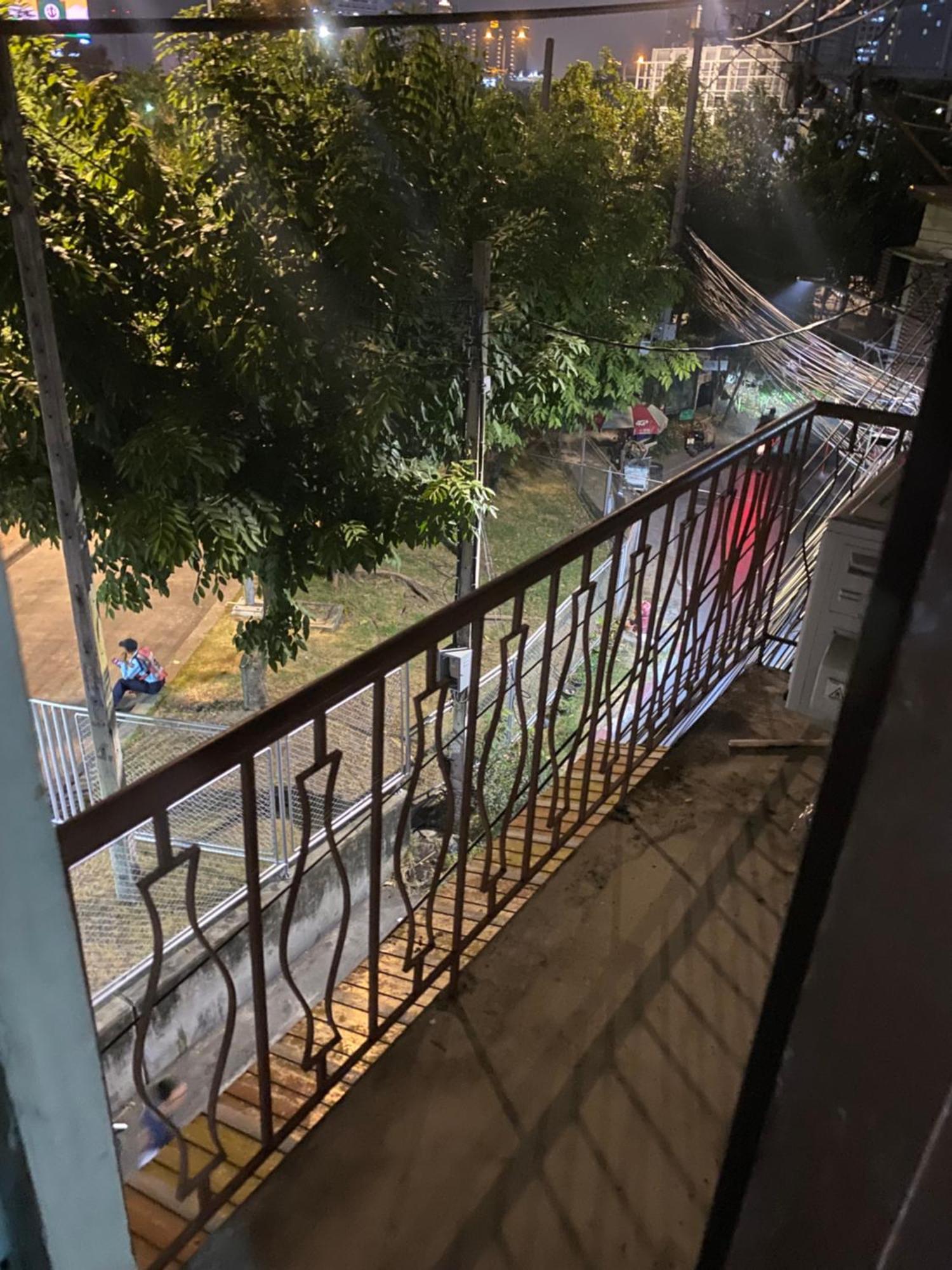 Sleep Break Hostel Sathon 曼谷 外观 照片